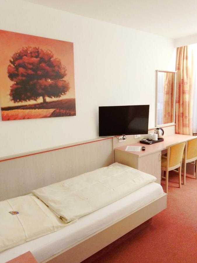 Hotel Igel Gbr Puchersreuth Exterior photo